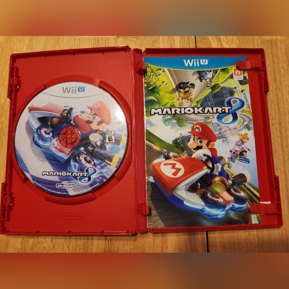 Nintendo WiiU MarioKart 8 - Picture 3 of 3